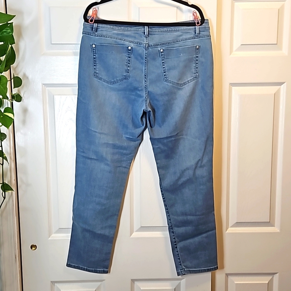 J.Jill Authentic Fit Slim Ankle Jeans - Picture 3 of 5